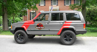 Illustration for article titled A List of All the Jurassic Park Liveried Vehicles I Could Find